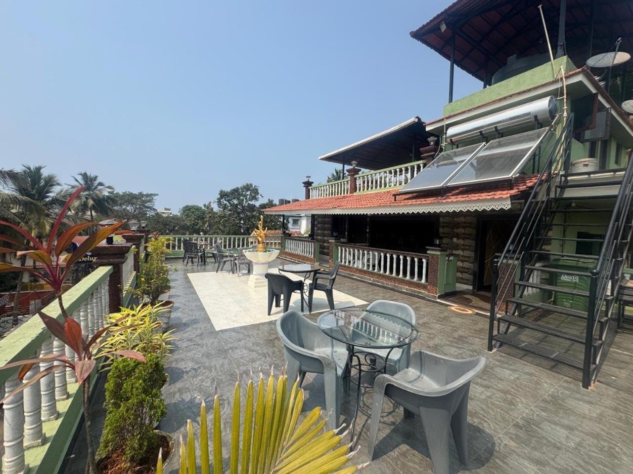 Vihaan Inn Guest House Calangute Extérieur photo